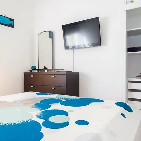 Marina House Center Apartment